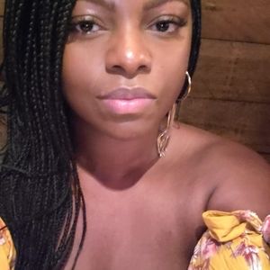 Meet your Posher, Lucy